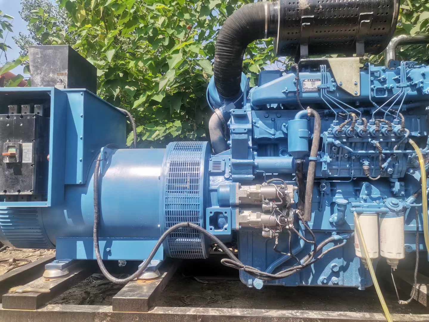 鸠江详细说明降低 800kW 柴油发电机输出电流波动的方法